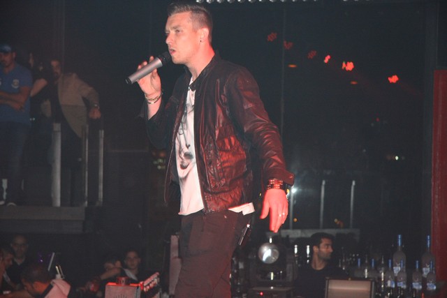 Eller Van Buuren & Chris Jones
